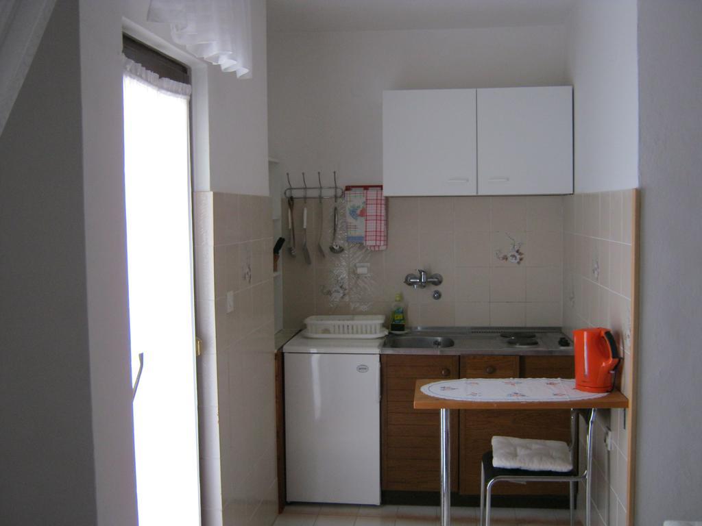 Apartments Nestor ตรีบูนย์ ภายนอก รูปภาพ