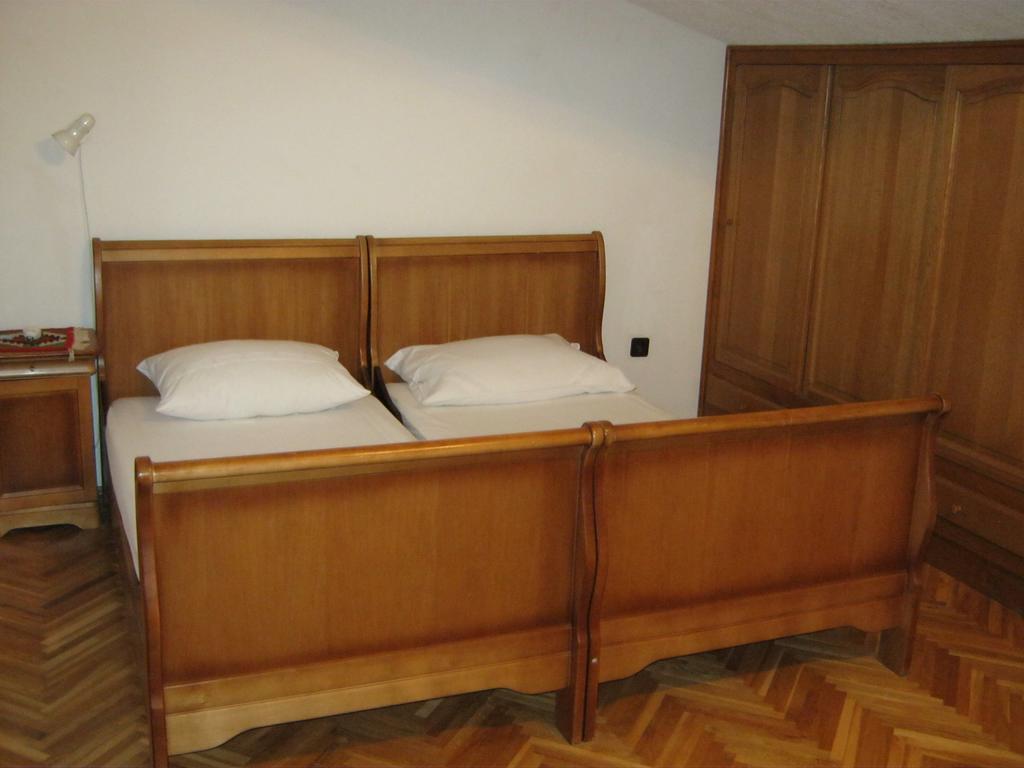 Apartments Nestor ตรีบูนย์ ภายนอก รูปภาพ