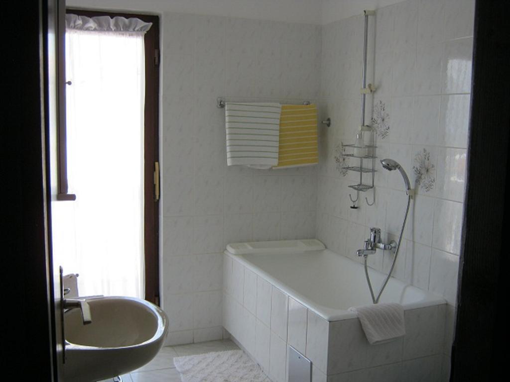 Apartments Nestor ตรีบูนย์ ภายนอก รูปภาพ