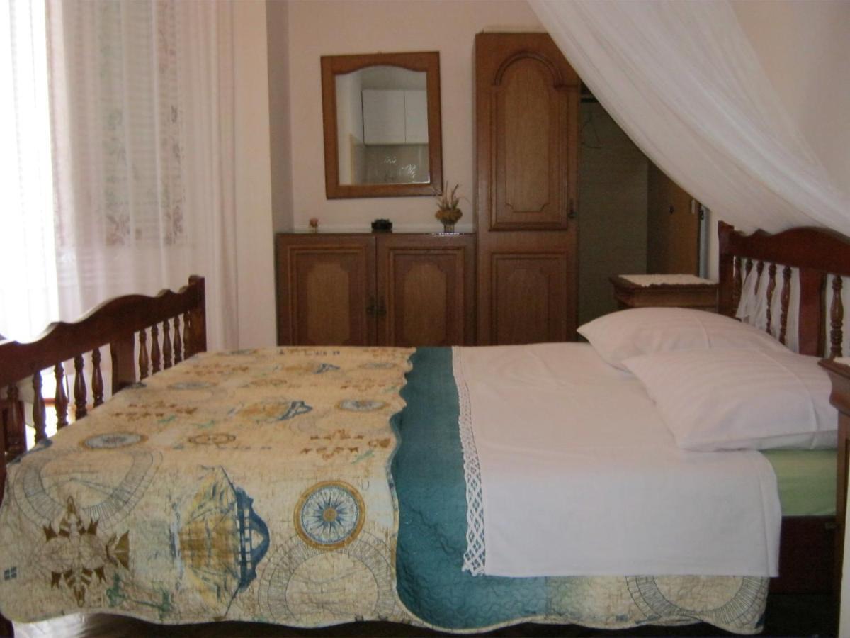 Apartments Nestor ตรีบูนย์ ภายนอก รูปภาพ